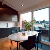 Кухня и столовая