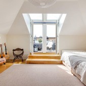 Спальня с балконом