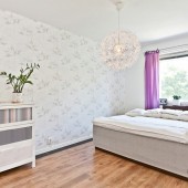 Спальня в светлых оттенках