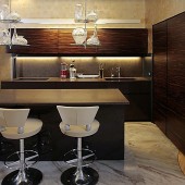 Кухня с барной стойкой