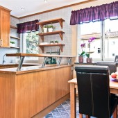 Кухня и столовая