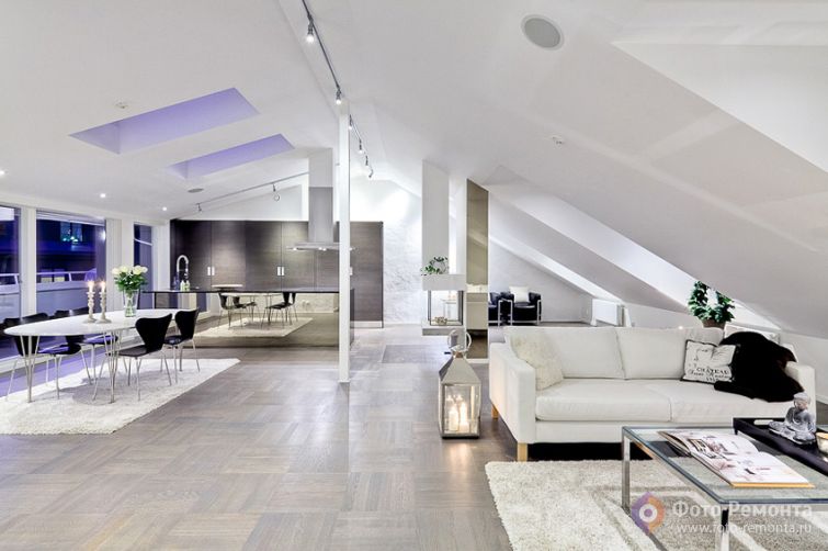 Большая трехкомнатная квартира в белых тонах