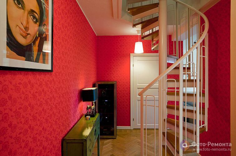  Красный коридор интерьер