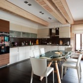 Большая кухня