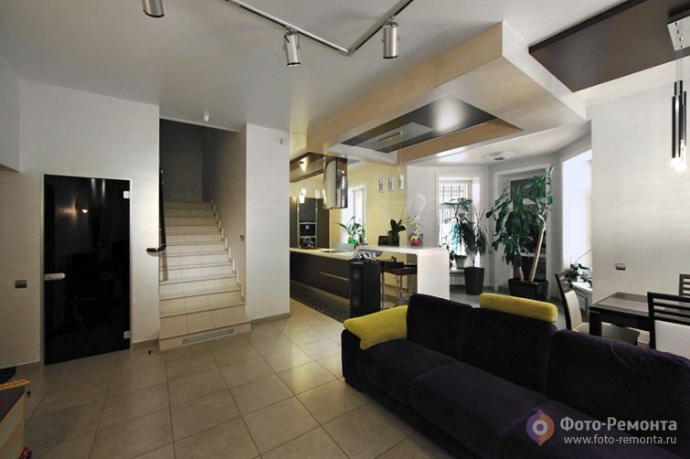 Интерьер дома в черно-белых тонах