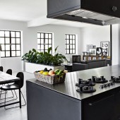 Кухня и столовая