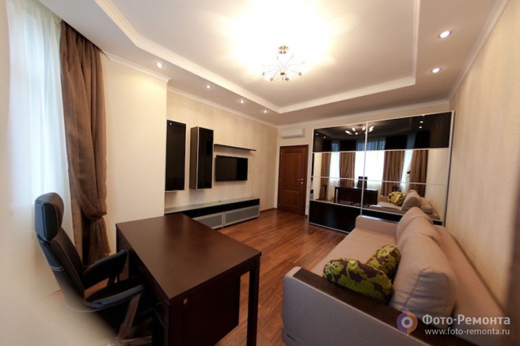 Большой домашний кабинет