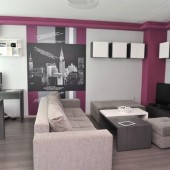 Фиолетовые гостиные фото - дизайн интерьера