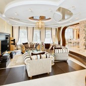 Гостиная, вид на столовую