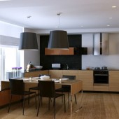 Светлая кухня