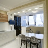 Кухня в светлых тонах