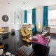 Гостиная с яркими акцентами