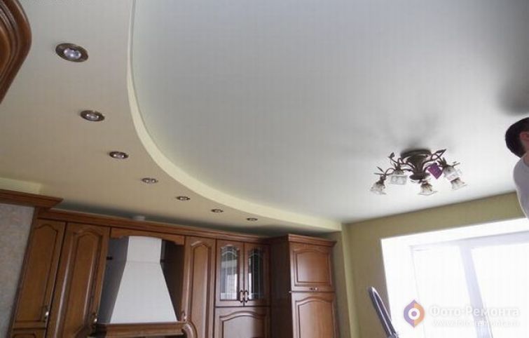 Потолок из гипсокартона на кухне, фото 15