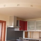 Потолок на кухне из гипсокартона, фото 17