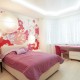 Бело-розовая спальня с кабинетом