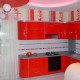 Интерьер красной кухни