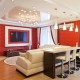 Красно-белая гостиная с камином