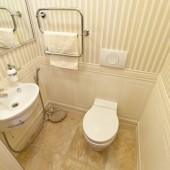 Большой туалет фото - дизайн интерьера