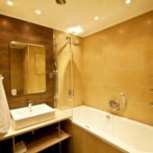 Бежевые ванные комнаты фото - дизайн интерьера