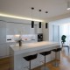 Кухня с барной стойкой