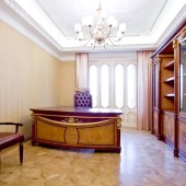 Бежевый домашний кабинет фото - дизайн интерьера