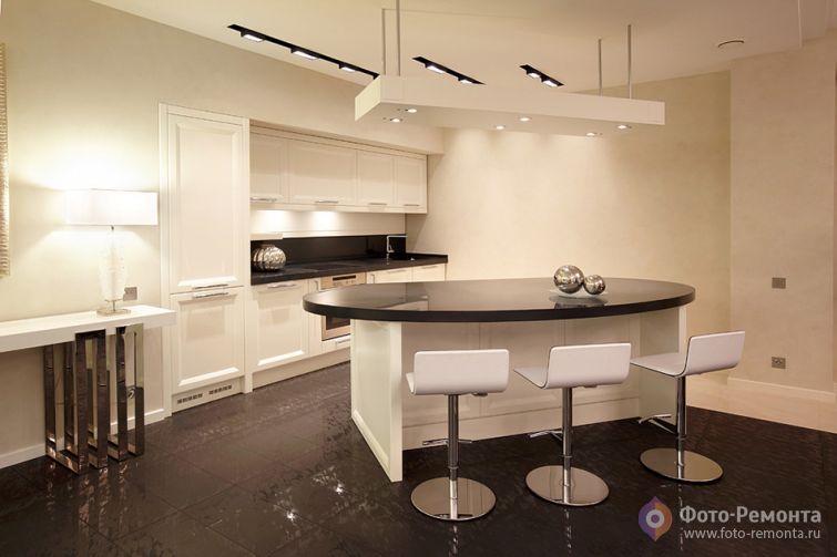 Дизайн большой квартиры в светлых тонах, г.Москва