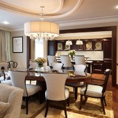 Столовая, вид на кухню