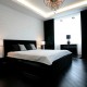 Черно-белая спальня