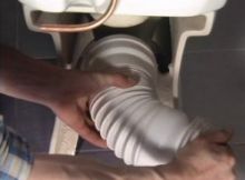 Гофра, используемая для установки унитаза