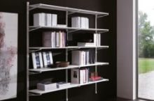 Металлический стеллаж для книг