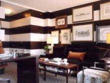 Мини картинная галерея в гостиной