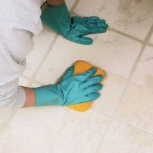 Чистка плитки от цементных разводов