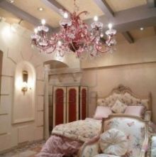 Как выбрать люстру для спальни