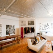 Спальня в квартире-студии: обустройство и зонирование